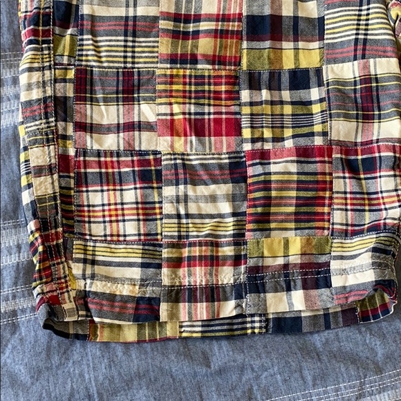 Old Navy Plaid Shorts LOOSE SIZE 36 | USED - Picture 2 of 4